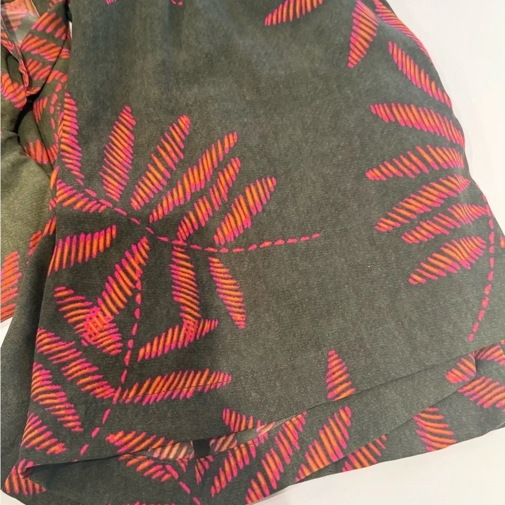A New Day Tropical Short Set - Picture 7 of 9